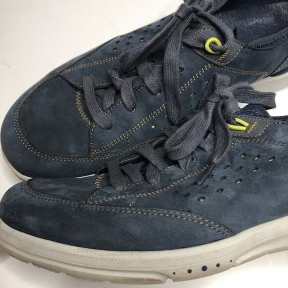 ROCKPORT Navy Sneakers - Picture 2 of 4